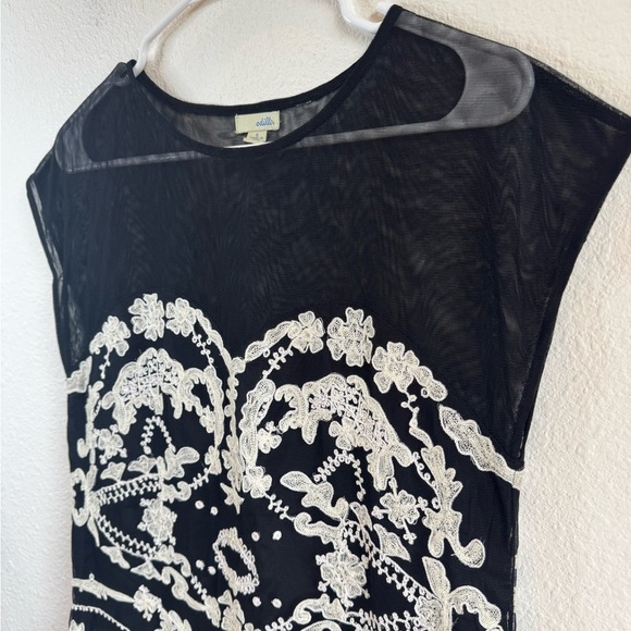 ODILLE {Anthropologie} ‘Cybele’ Embroidered Top - Picture 5 of 11
